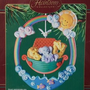 Carlton Cards Heirloom Collection "Noah's Ark" ornament. new